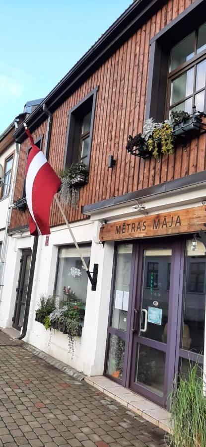 Metras Maja Ξενοδοχείο Aizpute Εξωτερικό φωτογραφία